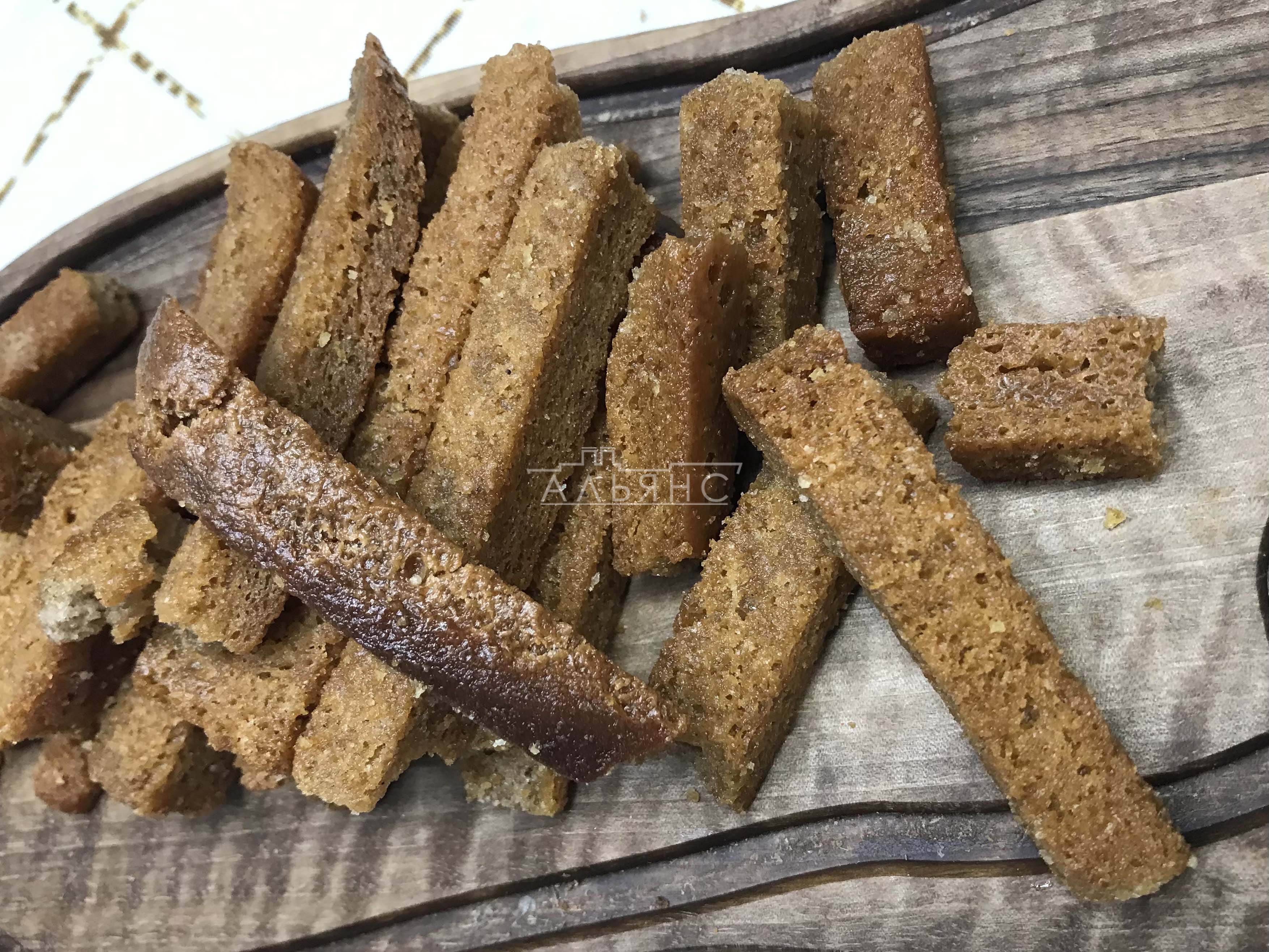 Деревенские гренки с чесноком в Чехове