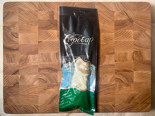 Сыр 100 гр ГОРНЫЙ СЫРОВАР (Косичка с укропом и чесноком) в Чехове