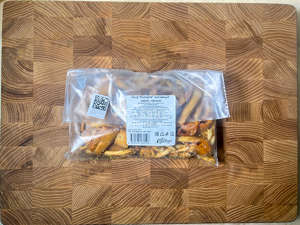 Сыр 150 гр ГОРНЫЙ СЫРОВАР (Ассорти копчёный с укропом и чесноком) в Чехове