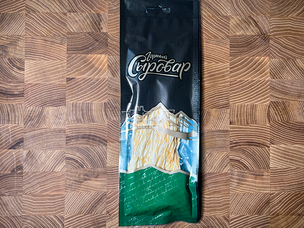 Сыр 60 гр ГОРНЫЙ СЫРОВАР (Паутинка копчёная) в Чехове