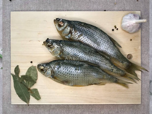 Арахис в глазури со вкусом барбекю: Красноперка вяленая